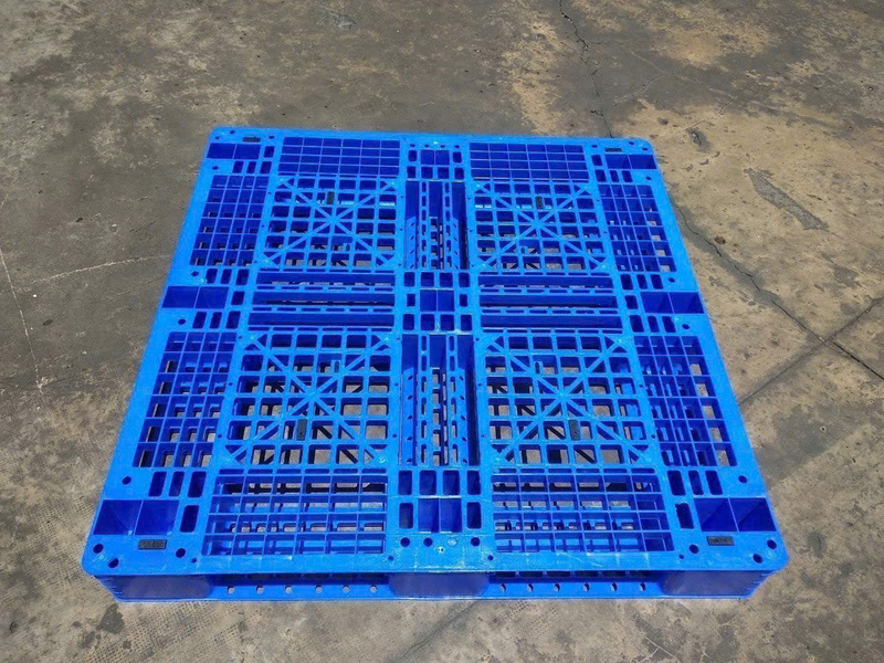 Pallet nhựa liền khối